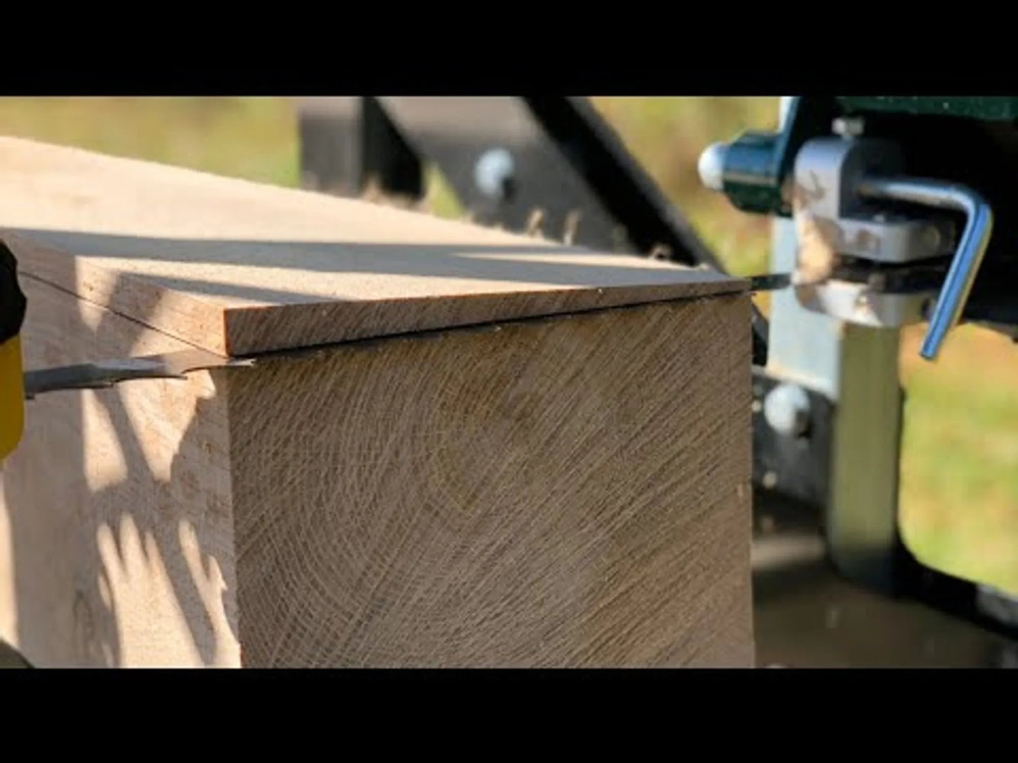 1726656719,386,513__77925,1727261687,386,513__38075