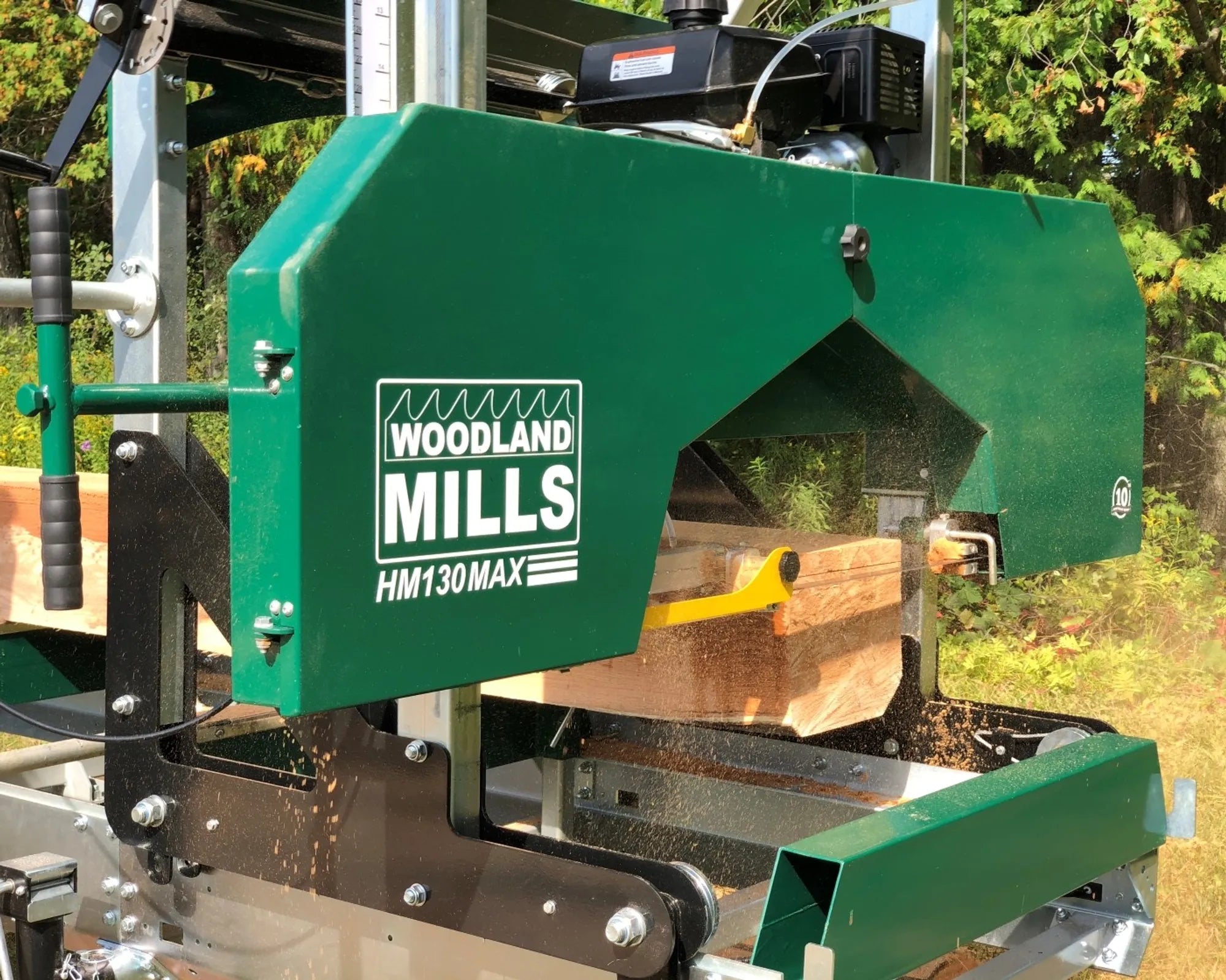 HM130MAX-Woodlander-Lifestyle-01