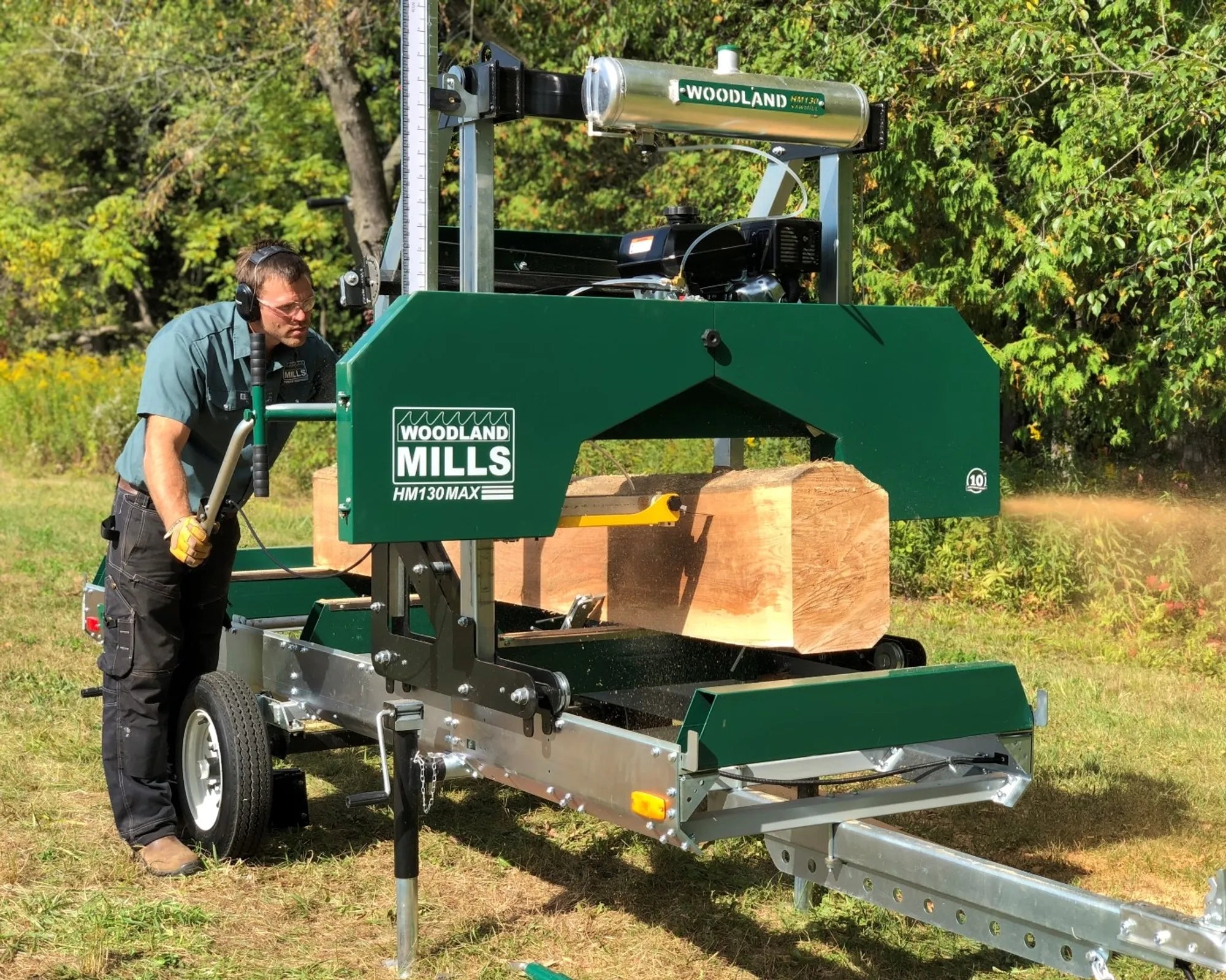 HM130MAX-Woodlander-Lifestyle-02